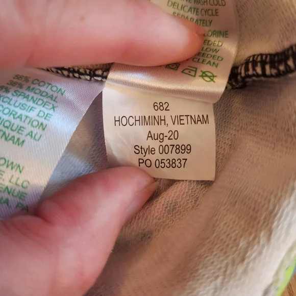 Girl's Lilly Pulitzer Dress - Picture 11 of 11